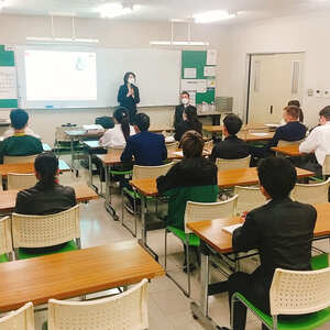 留学生　日本企業で働く先輩インタビュー